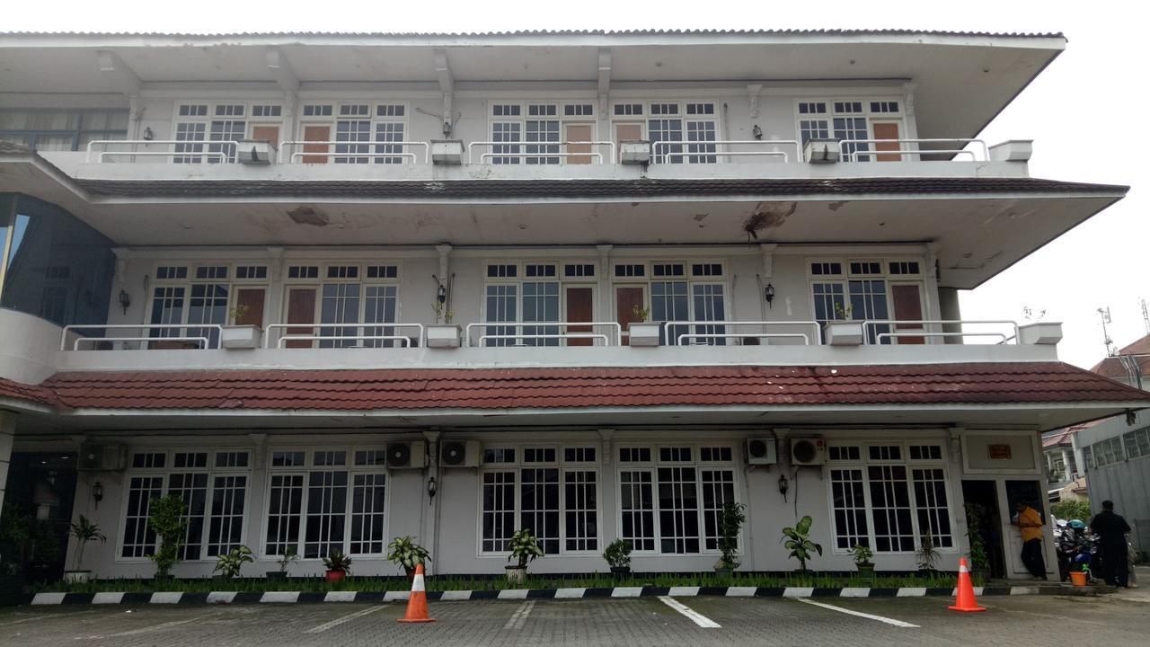 Hotel Mirah Sartika Bogor Eksteriør billede